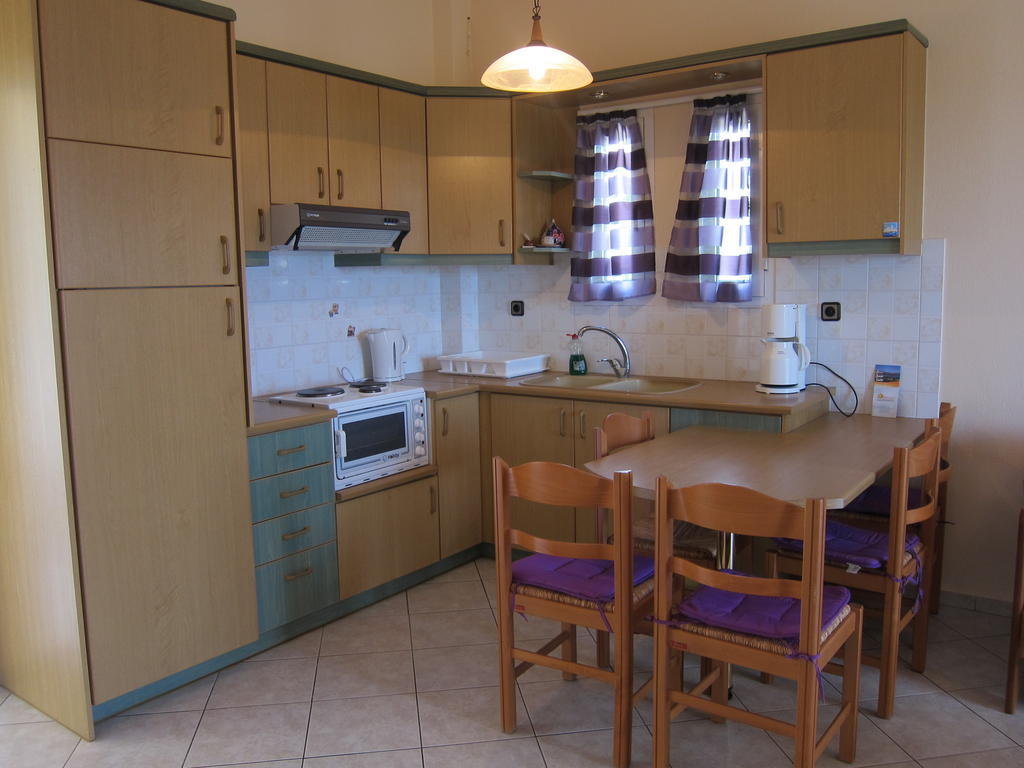 Stelios Apartments Istron Cameră foto